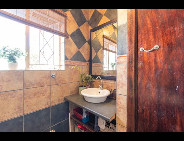 4 BEDROOM HOUSE FOR SALE IN THREE RIVERS